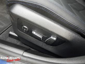 BMW 5-serie 520i M-pakket Full Option 190pk picture 19