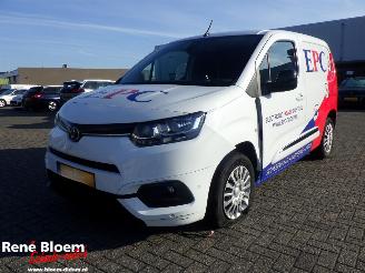 Vaurioauto  commercial vehicles Toyota Proace CITY 1.5 D-4D Prof 2022/2