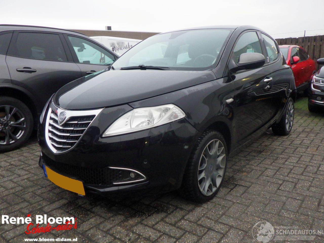 Lancia Ypsilon 0.9 Twinair Platinum