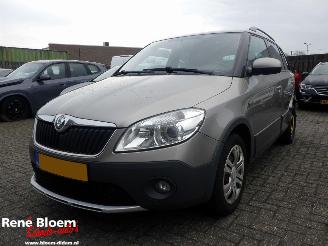 Damaged car Skoda Fabia 1.2 TSI Scout Airco 5drs 2012/1
