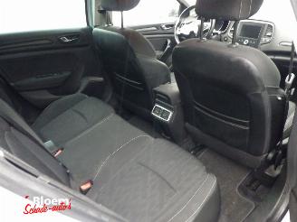 Renault Mégane Estate 1.3 TCe Limited 140pk 5drs picture 7