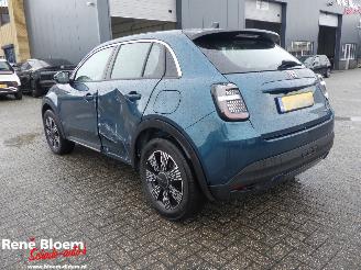 Fiat 600 1.2 Hybrid Urban Automaat Navi picture 2