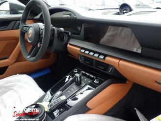 Porsche 911 992.2 3.6 T-hybrid Keramische remmen GTS picture 14