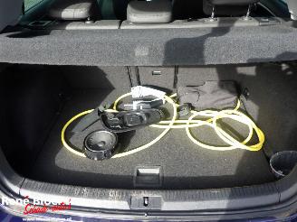 Volkswagen e-Golf  picture 11