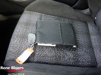 Volkswagen Golf 1.4 e-Hybrid GTE Aut 5drs picture 26