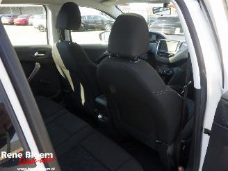 Peugeot 2008 1.2 Puretech Active Automaat picture 9