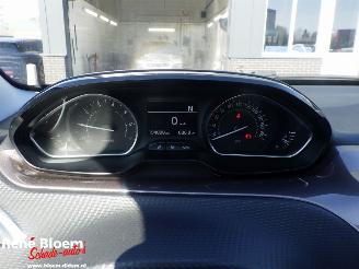 Peugeot 2008 1.2 Puretech Active Automaat picture 20