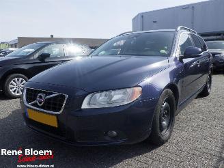 Coche accidentado Volvo V-70 1.6 D2 Momentum Automaat 2012/10