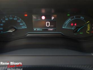 Peugeot e-2008 EV Active Pack 50kWh picture 12