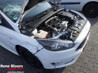 Ford Focus 1.0 ST-Line 5drs picture 19