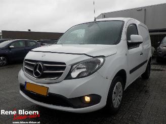 dañado vehículos comerciales Mercedes Citan 109 CDI BlueEfficiency Airco 90pk 2019/9