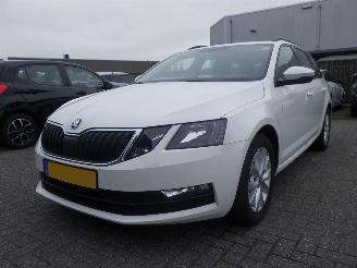 Avarii autoturisme Skoda Octavia 1.0 TSI Greentech Ambition 116pk 2017/5