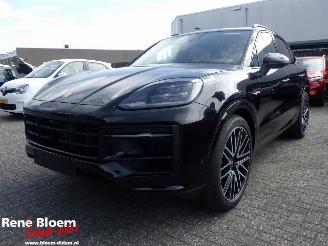 Unfallwagen Porsche Cayenne 3.0 E-Hybrid 440pk Full Option 2025/3