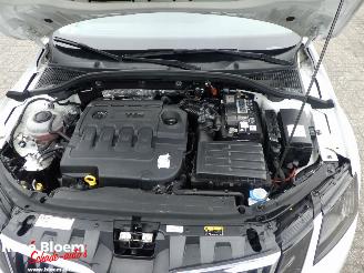 Skoda Octavia 1.6 TDI Greentech Ambition Business picture 19