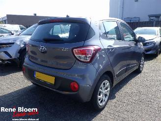 krockskadad bil auto Hyundai I-10 comfort 5drs airco 2019/5