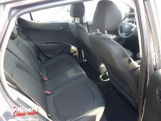 Hyundai I-10 comfort 5drs airco picture 13