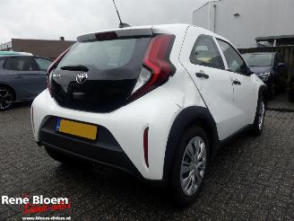 Voiture accidenté Toyota Aygo X 1.0 VVT-i MT 2023/6