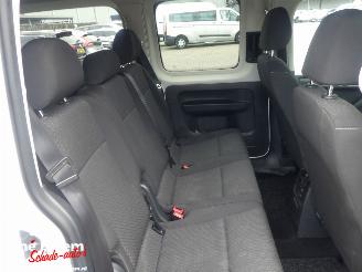 Volkswagen Caddy Maxi 2.0 TDI 102pk 5drs Rolstoelwagen picture 10