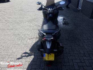 Sym  ADX 300 picture 5