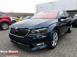 Vaurioauto  passenger cars Skoda Superb 1.4 TSI Style Business DSG Automaat 150pk 2017/2