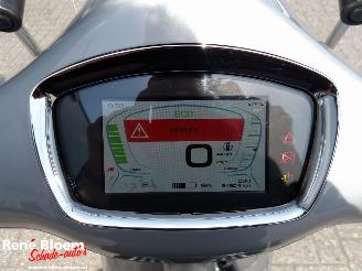 Vespa  Primavera Elettrica 45 picture 9