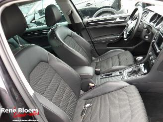 Volkswagen Golf 1.6 TDI Connected Series Aut picture 9