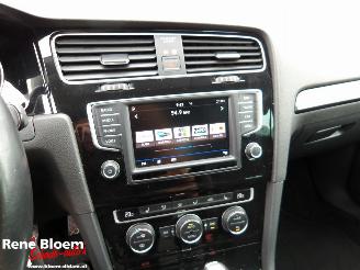 Volkswagen Golf 1.6 TDI Connected Series Aut picture 14