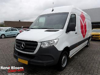 skadebil bedrijf Mercedes Sprinter 315 1.9 CDI L3H3 Automaat 2021/10