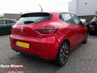 skadebil auto Renault Clio E-TECH HYBRID Equilibre 145pk 2023/5