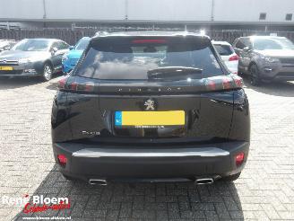 Peugeot 2008 1.2 Puretech Allure Pack picture 6