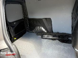 Opel Combo Electric 136 L1 50kWh picture 13