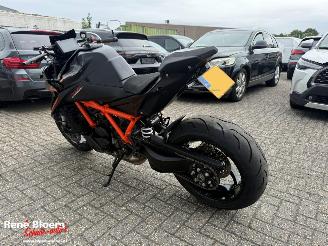 KTM  1390 SuperDuke picture 6
