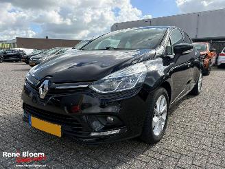 Unfallwagen Renault Clio 0.9 TCe Limited 5-drs Airco 2017/10
