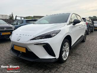 Schadeauto MG 4 Electric Comfort 64kwh Aut 2023/12