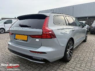 uszkodzony samochody osobowe Volvo V-60 2.0 T6 Plug-in-Hybrid AWD Plus Dark 2024/3