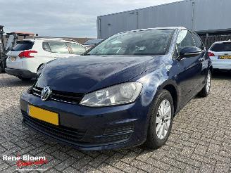 skadebil auto Volkswagen Golf 1.6 TDI Trendline Airco 2014/2