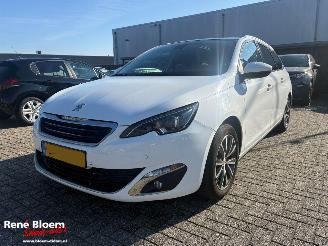 Vaurioauto  passenger cars Peugeot 308 1.2 Puretech Premium Aut 131pk 2016/7