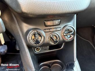 Peugeot 208 1.2 Puret6ech Signature 5drs Airco picture 19
