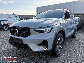 Unfallwagen Volvo XC40 2.0 B4 Plus Dark Automaat 197pk 2026/3