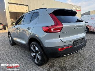 Volvo XC40 2.0 B4 Plus Dark Automaat 197pk picture 2