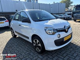 Renault Twingo 1.0 SCE Authentique 5drs picture 5