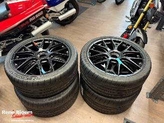 Damaged car Porsche  GT4 RS nieuwe Machnesium Velgen 2026/10