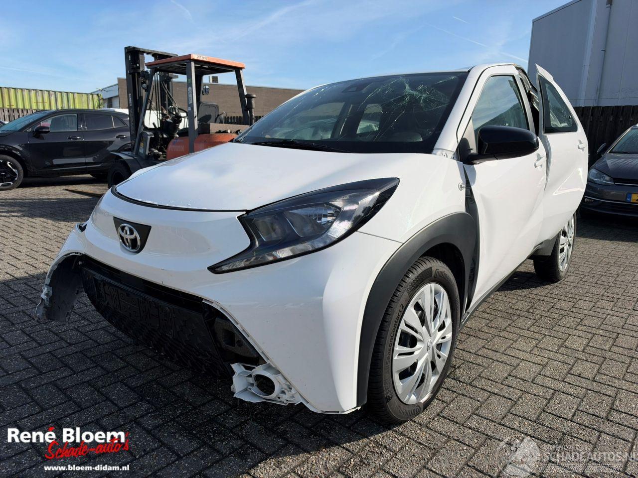 Toyota Aygo X 1.0 VVT-i Play