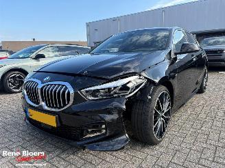 Unfallwagen BMW 1-serie 118i M-pakket Automaat 2024/11