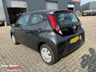 Toyota Aygo 1.0 VVT-i x-fun 5-drs Airco picture 2