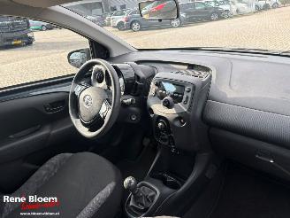 Toyota Aygo 1.0 VVT-i x-fun 5-drs Airco picture 10