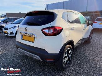 Schadeauto Renault Captur 1.3 TCE Intens 131pk 2019/5