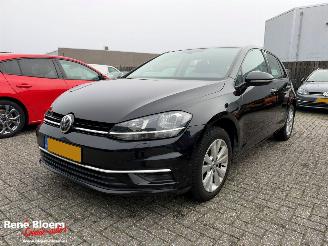 krockskadad bil auto Volkswagen Golf 1.0 TSI Comfortline 110pk DSG-automaat 2018/7