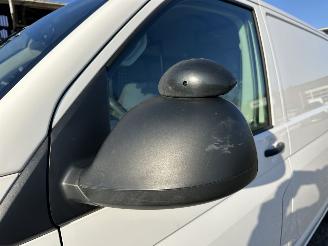 Volkswagen Transporter 2.0 TDI 102pk euro.6 L1/H1 Comfortline - nap - navi - pdc - airco - cruise control - licht + regensensor picture 78