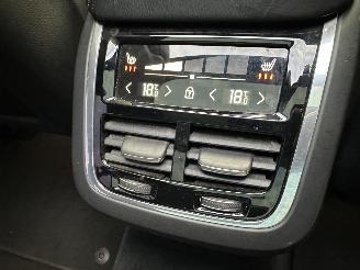 Volvo V-60 Gereserveerd Cross country 2.0 D4 190pk aut AWD Intro Ed - pano - bowers&wilkins - 360cam - stoelkoeling - stoelverw v+a - head up picture 78